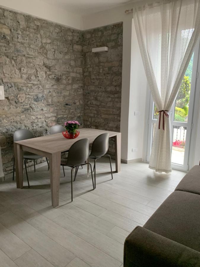 Castle Hill Apartment Argegno Exterior photo